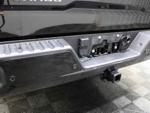 Used 2023 Chevrolet Silverado 1500 ZR2 w/ Technology Package image 50