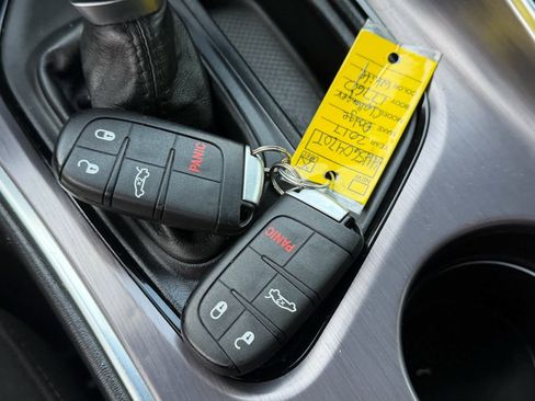 Used 2017 Dodge Challenger SXT w/ Blacktop Package image 33