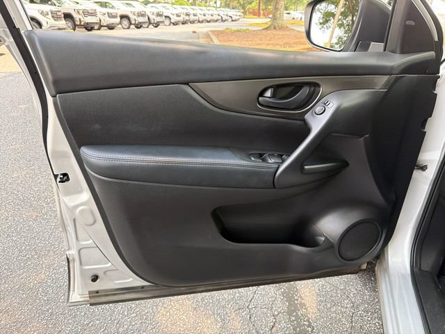 Used 2019 Nissan Rogue Sport S w/ Appearance Package AWD/4WD image 10