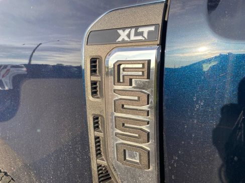 Used 2023 Ford F250 XLT w/ FX4 Off-Road Package AWD/4WD image 17