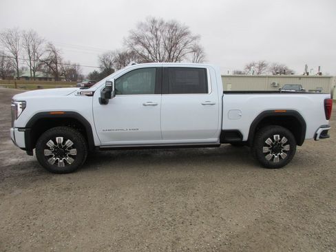 New 2026 GMC Sierra 2500 Denali image 10