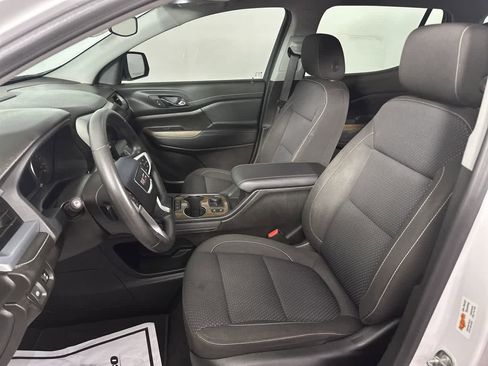 Used 2023 GMC Acadia SLE w/ Driver Convenience Package image 5