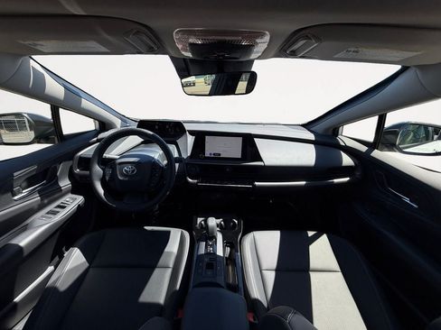 Used 2025 Toyota Prius AWD image 11