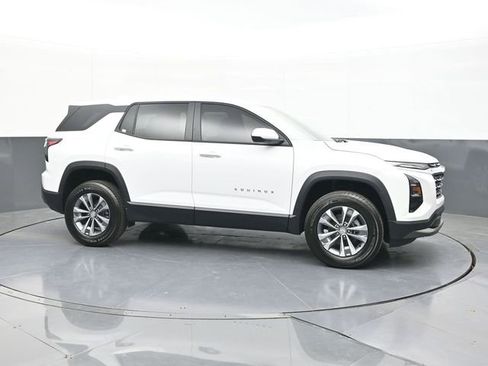 New 2026 Chevrolet Equinox LT FWD image 13