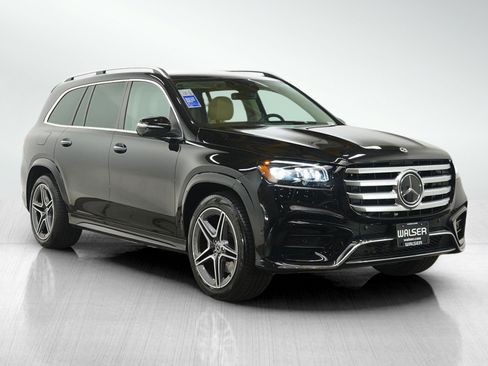 Used 2025 Mercedes-Benz GLS 450 4MATIC image 9
