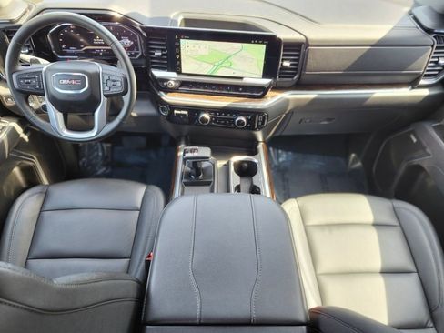 Used 2025 GMC Sierra 1500 Elevation w/ Elevation Premium Package AWD/4WD image 10