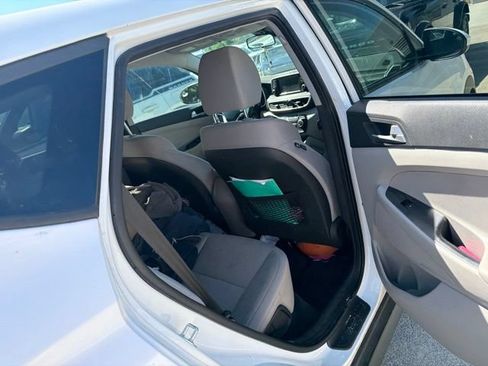 Used 2021 Hyundai Tucson SE AWD/4WD image 33