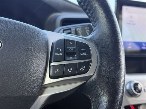 Used 2021 Ford Explorer XLT image 21