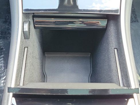 Used 2020 Tesla Model 3 Standard Range Plus image 31