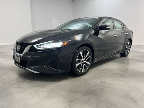 Used 2023 Nissan Maxima SV w/ Floor Mat Group image 3