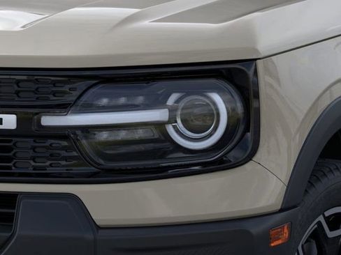 Used 2025 Ford Bronco Sport Outer Banks w/ Outer Banks Tech Package+ AWD/4WD image 18