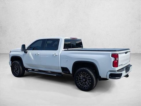 Used 2024 Chevrolet Silverado 2500 LTZ AWD/4WD image 7