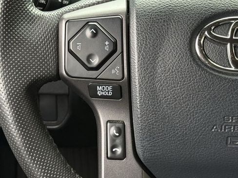 Used 2020 Toyota Tacoma TRD Off-Road AWD/4WD image 14