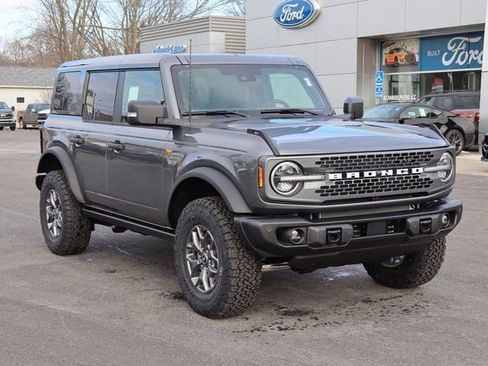 New 2025 Ford Bronco Badlands AWD/4WD image 2
