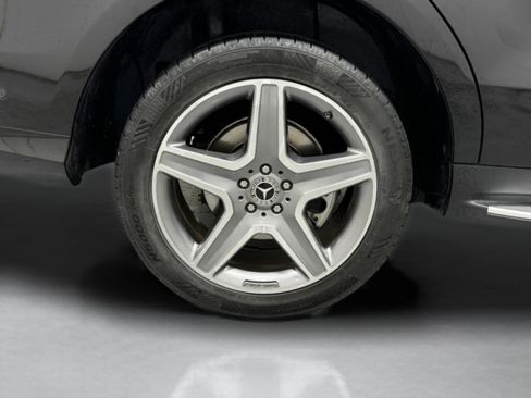 Used 2018 Mercedes-Benz GLE 350 4MATIC image 37