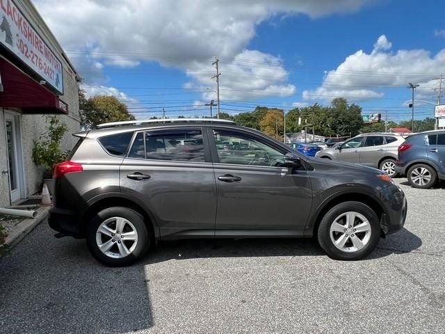 Used 2013 Toyota RAV4 XLE AWD/4WD image 8