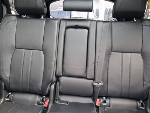 Used 2017 Land Rover Discovery Sport HSE AWD/4WD image 23