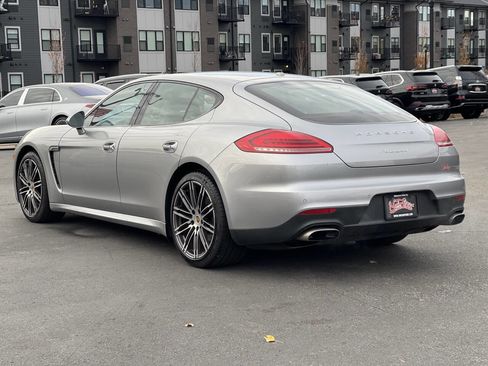 Used 2016 Porsche Panamera 4 Edition image 5
