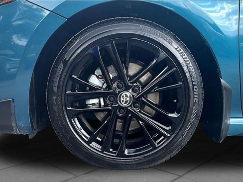 Used 2025 Toyota Camry SE w/ Convenience Package FWD image 11