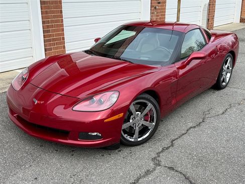Used 2009 Chevrolet Corvette Coupe w/ Preferred Equipment Group image 3