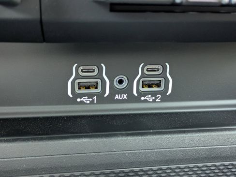 New 2026 RAM 2500 Big Horn AWD/4WD image 25