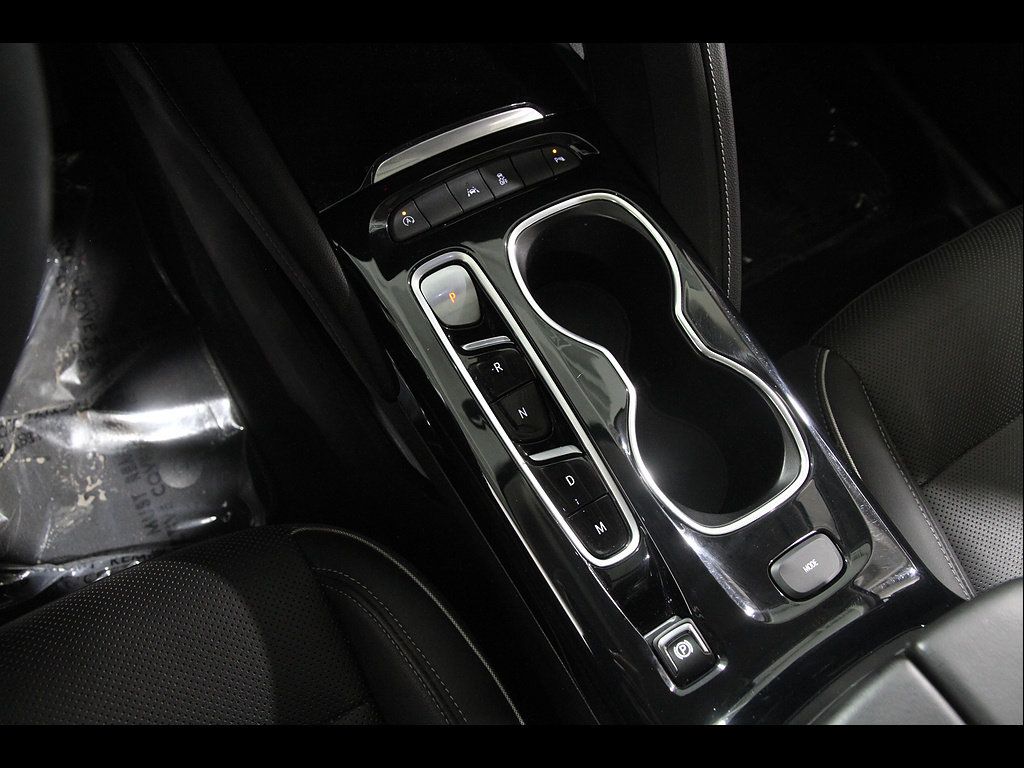 Used 2021 Buick Envision Essence w/ Sport Touring Package FWD image 16