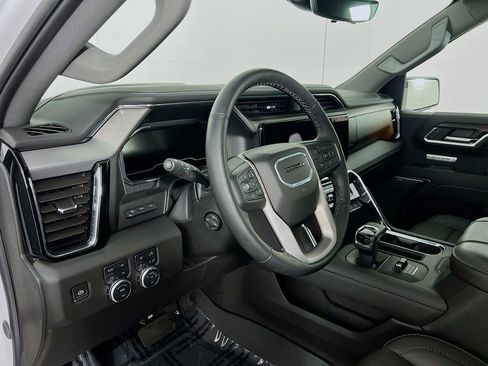 Used 2025 GMC Sierra 1500 Denali w/ Denali Reserve Package image 8