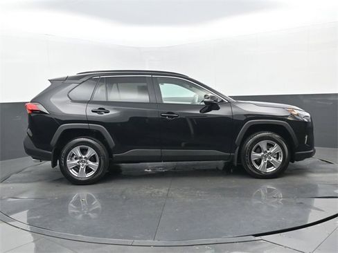 Used 2025 Toyota RAV4 XLE image 2