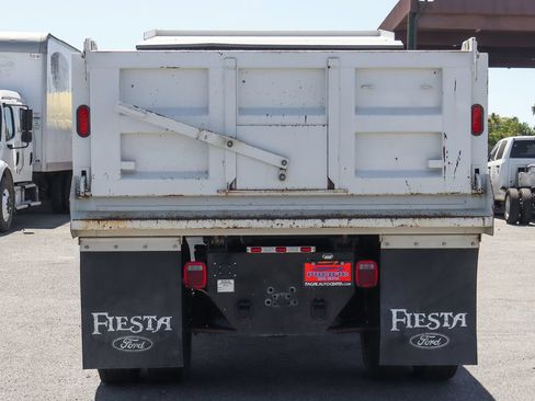 Used 2022 Ford F650 2WD Regular Cab Super Duty image 8