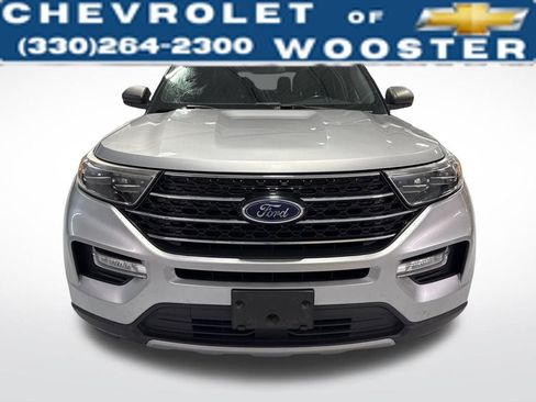 Used 2020 Ford Explorer XLT w/ Equipment Group 202A image 9
