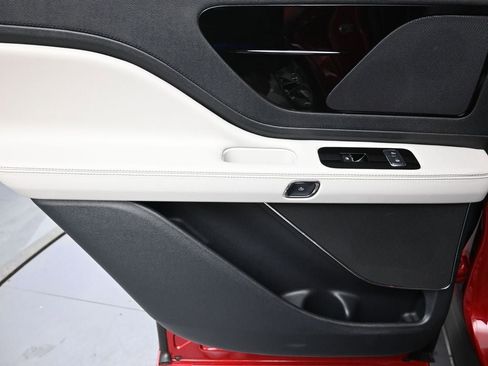New 2026 Lincoln Aviator AWD w/ Jet Appearance Package image 23
