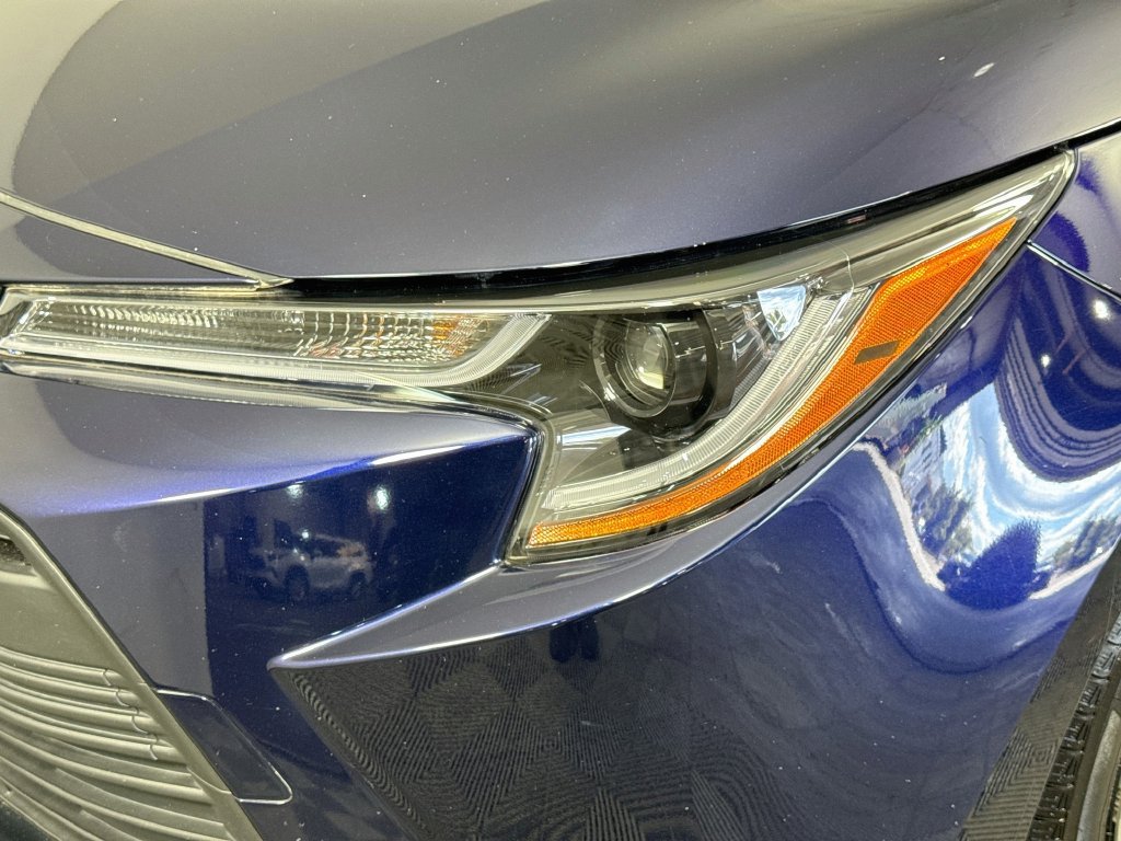 Used 2024 Toyota Corolla LE FWD image 3