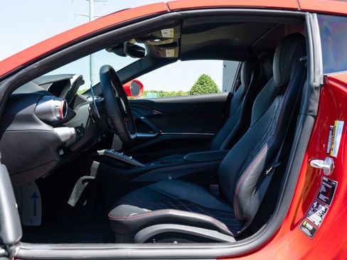 Used 2022 Ferrari 812 GTS RWD image 32