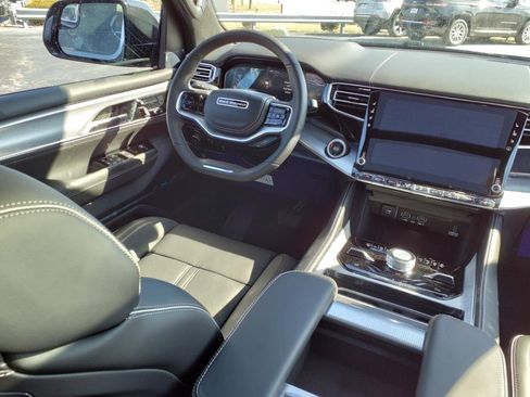 New 2023 Jeep Grand Wagoneer Series II image 14