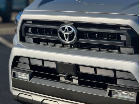 Used 2025 Toyota 4Runner SR5 image 9