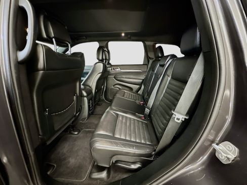 Used 2018 Jeep Grand Cherokee Limited AWD/4WD image 30