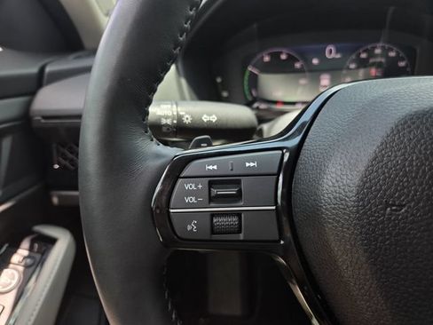 Used 2025 Honda Accord Touring image 26