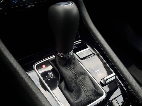 New 2026 Jeep Compass Latitude image 30