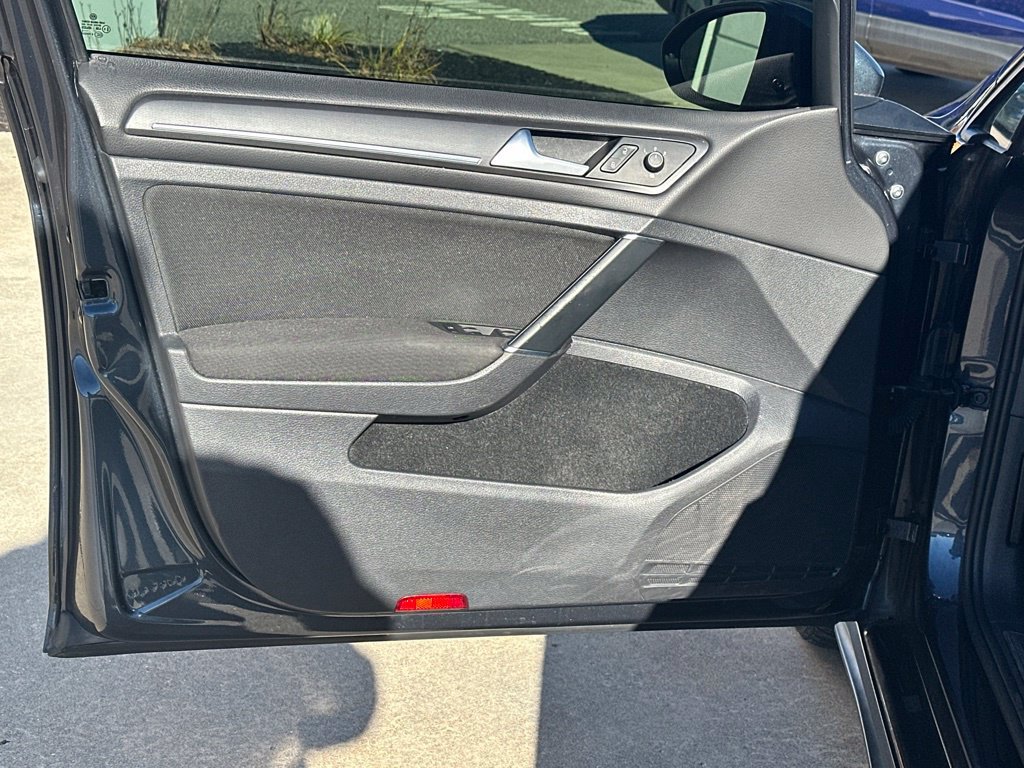 Used 2018 Volkswagen GTI S FWD image 15