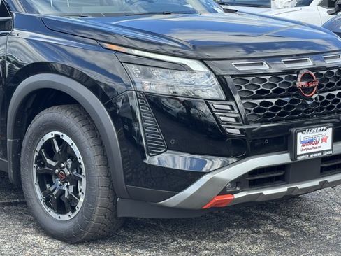 New 2026 Nissan Pathfinder Rock Creek w/ Rock Creek Premium Package AWD/4WD image 4