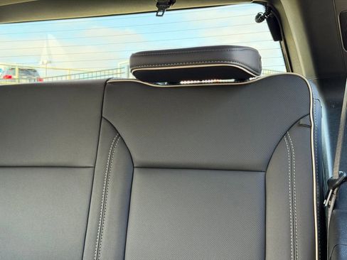 New 2026 GMC Yukon Elevation image 28