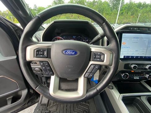 Certified 2022 Ford F250 Lariat w/ Black Appearance Package AWD/4WD image 13