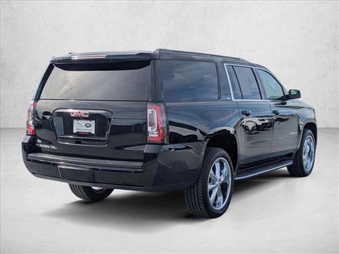 Used 2016 GMC Yukon XL SLT w/ Open Road Package image 5