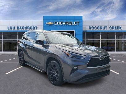 Used 2022 Toyota Highlander XLE