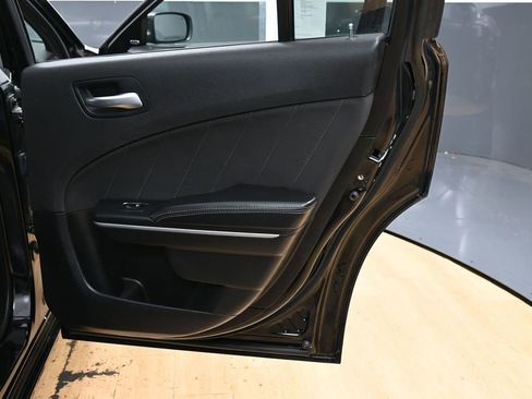 Used 2019 Dodge Charger SXT AWD/4WD image 37
