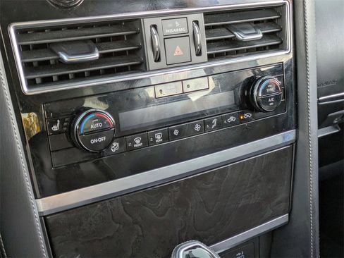 Used 2024 INFINITI QX80 Luxe image 22