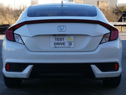 Used 2017 Honda Civic EX-T image 8