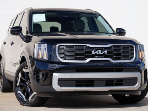 Used 2024 Kia Telluride S w/ S Sunroof Package FWD image 2
