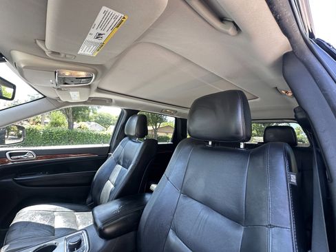 Used 2013 Jeep Grand Cherokee Limited image 22