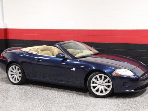 Used 2007 Jaguar XK Convertible RWD image 2